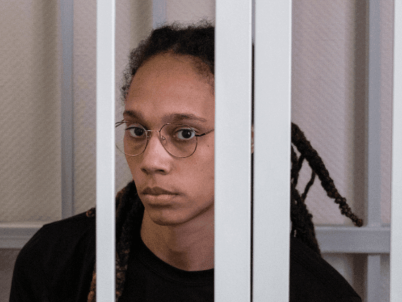 Twitter Tattles, and Flyover Folks Grind Their Teeth Over Griner