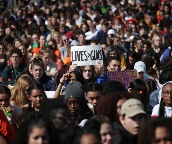 Political Currents: Epstein, Gun Control, and Iowa Hopefuls