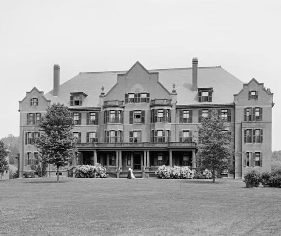 A Woke Political Cult Exposed by Mount Holyoke Graduate