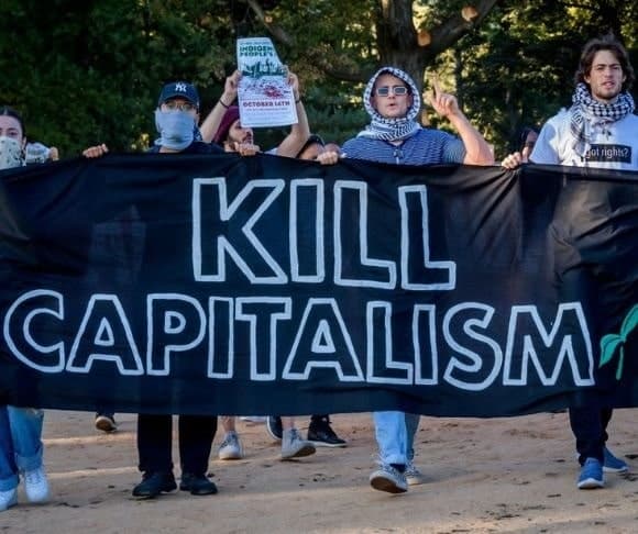 Che Shirts on Sale – Socialism Takes Nose Dive