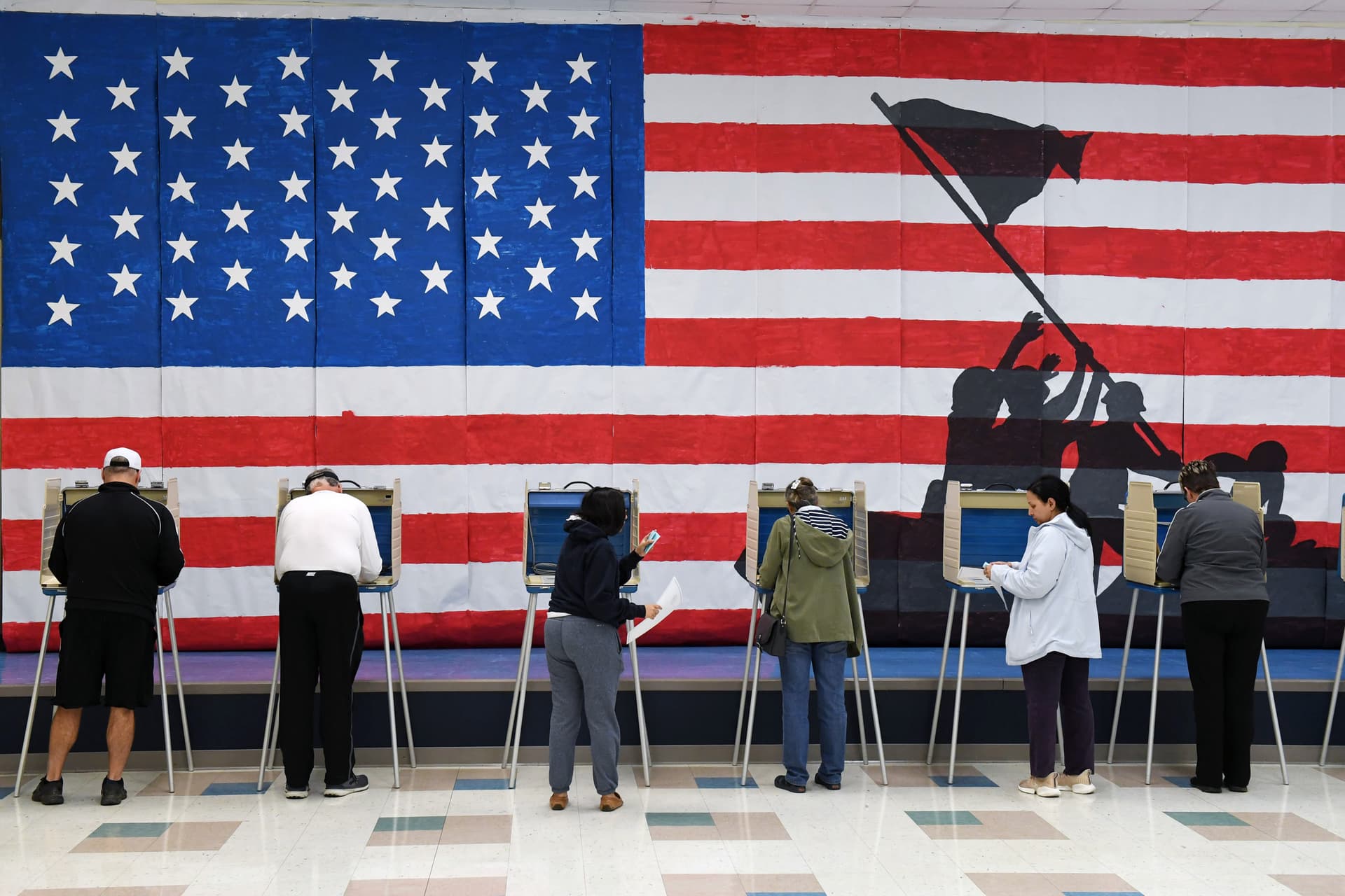 New Jersey Governor Race Upsets Power Balance