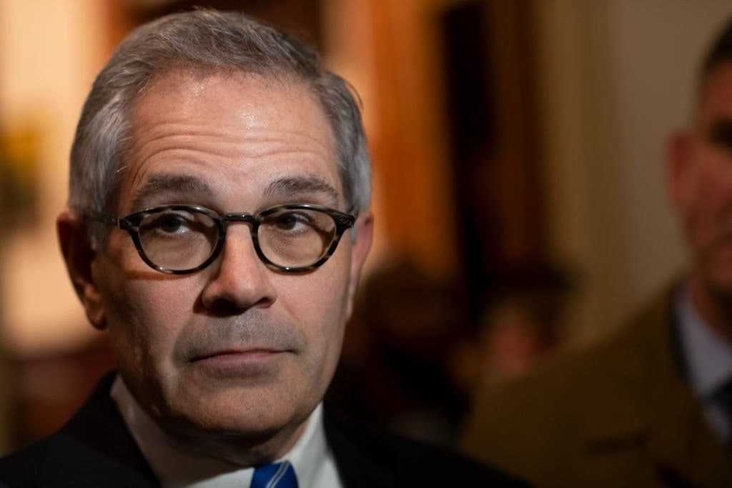 Philly DA Says Treat National Guard Like Derek Chauvin