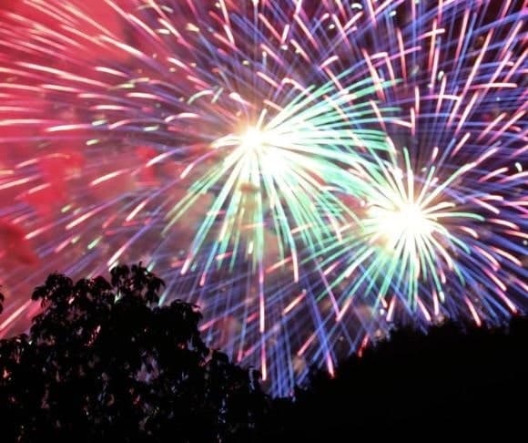 The Uprising Podcast: Bonne Année!