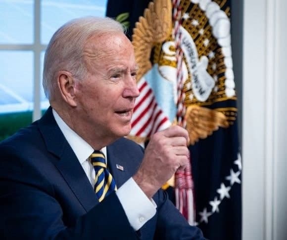 Is Biden’s Veneer of Competence Wearing Thin?