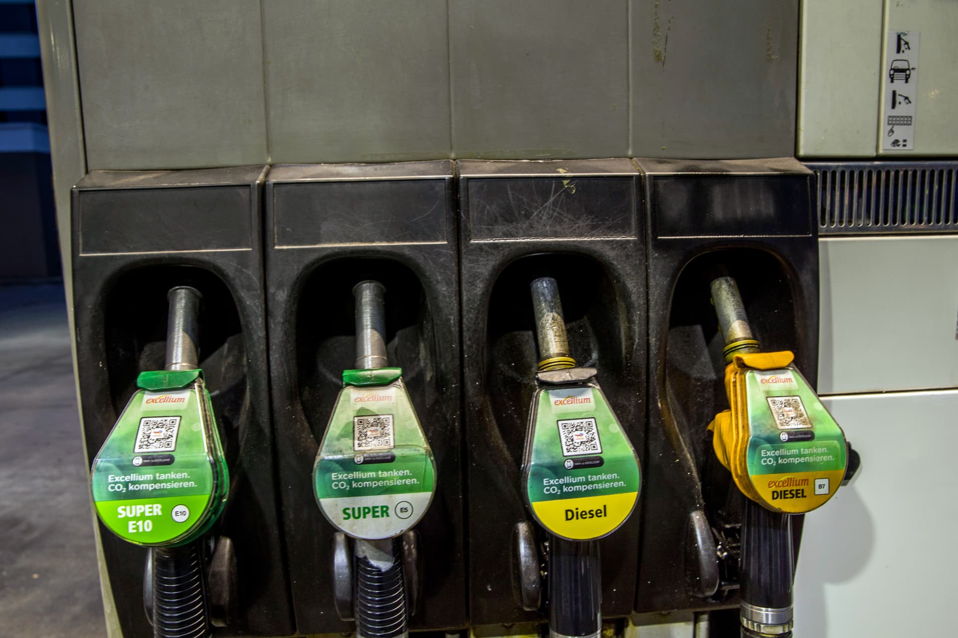 LN Radio 10.24.21 – Spin Doctors Work Overtime for the Biden Show