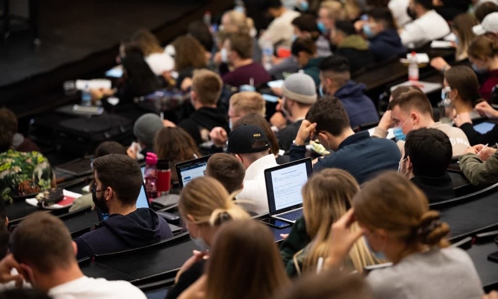 The Lack of a College Degree Is Shortening Lifespans