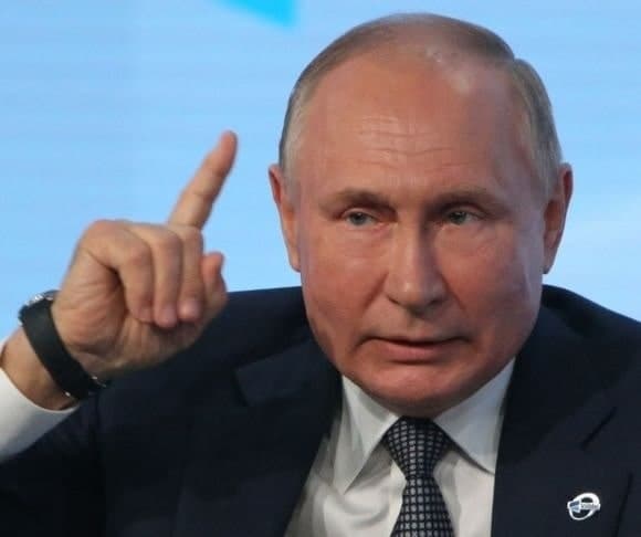 Russia Threatens to Deploy Nuclear Missiles in Europe