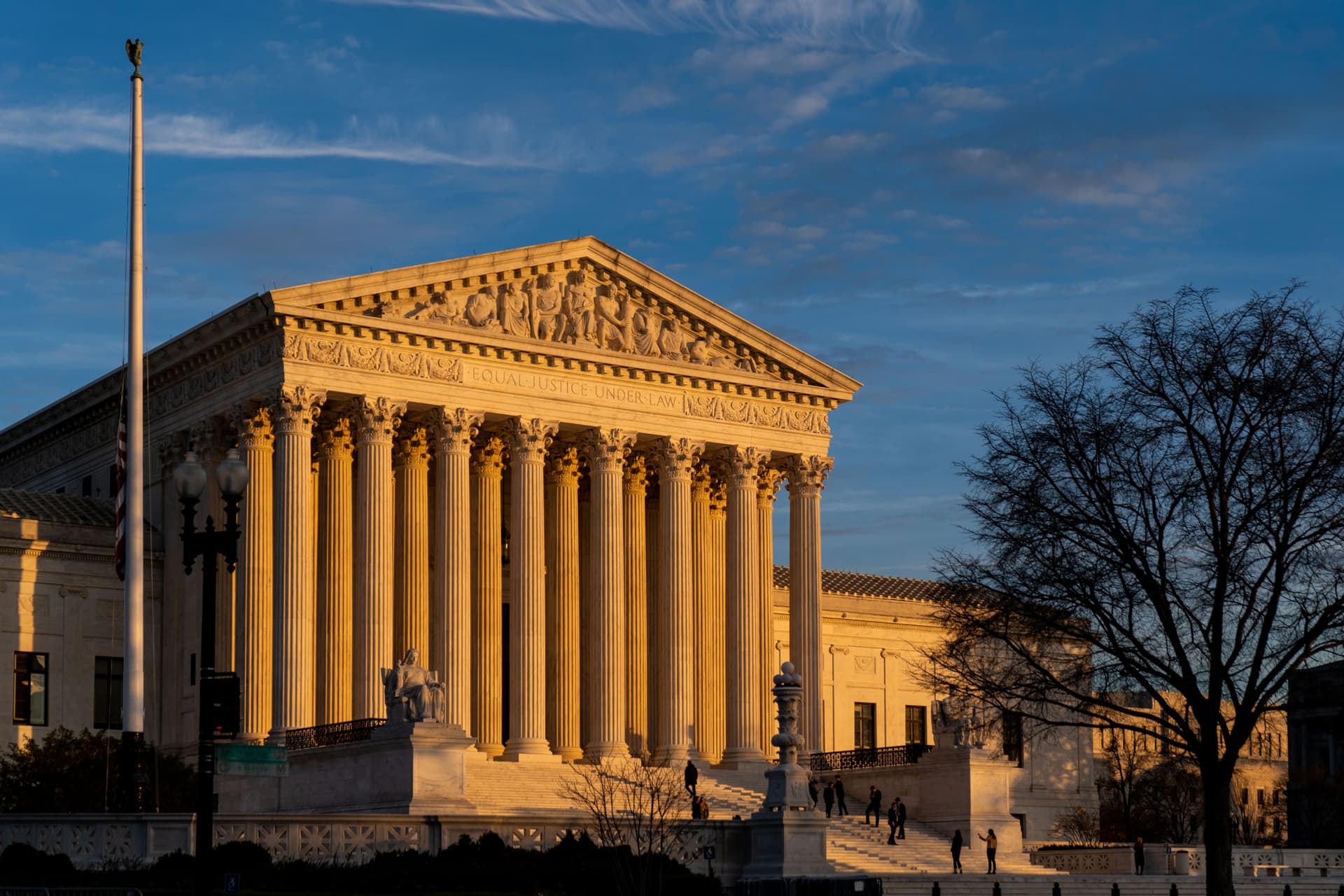 SCOTUS Fast-Tracks Vaccine Mandate Challenges