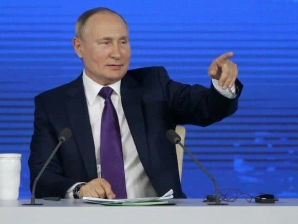 Russia or China – Which Is the Greater Threat?