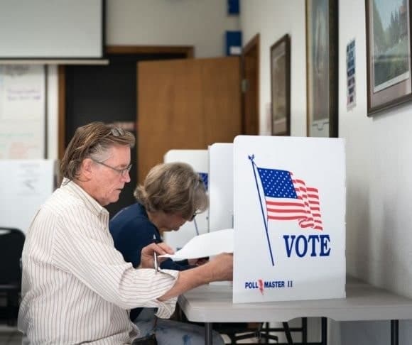 Independent Voters Prepare to Shatter Progressive Dreams