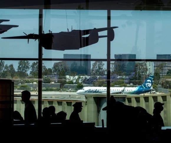 Biden Pulls Air Marshals From the Skies to Babysit Migrants