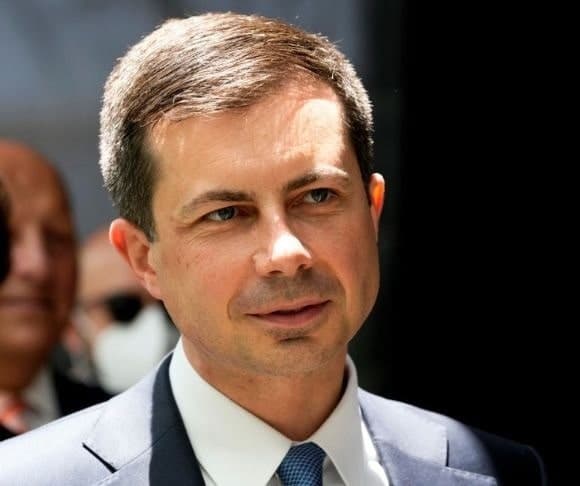 The Pete Buttigieg EV Dream: Just Go Electric – It’s Not That Hard