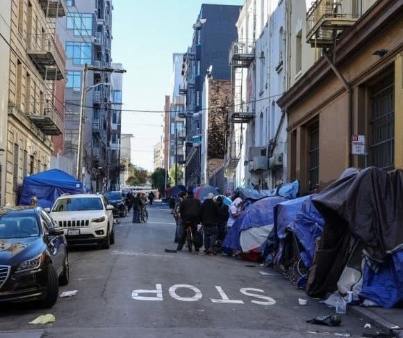 Oregon Offers Hand-Outs for the Homeless