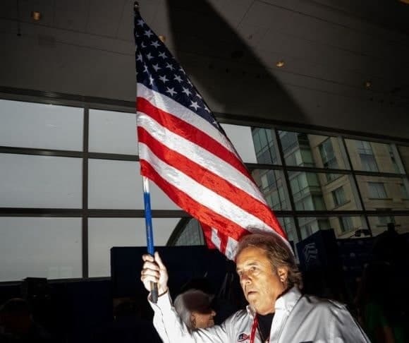 Heartlanders Make it Clear: Don’t Mess with the American Flag