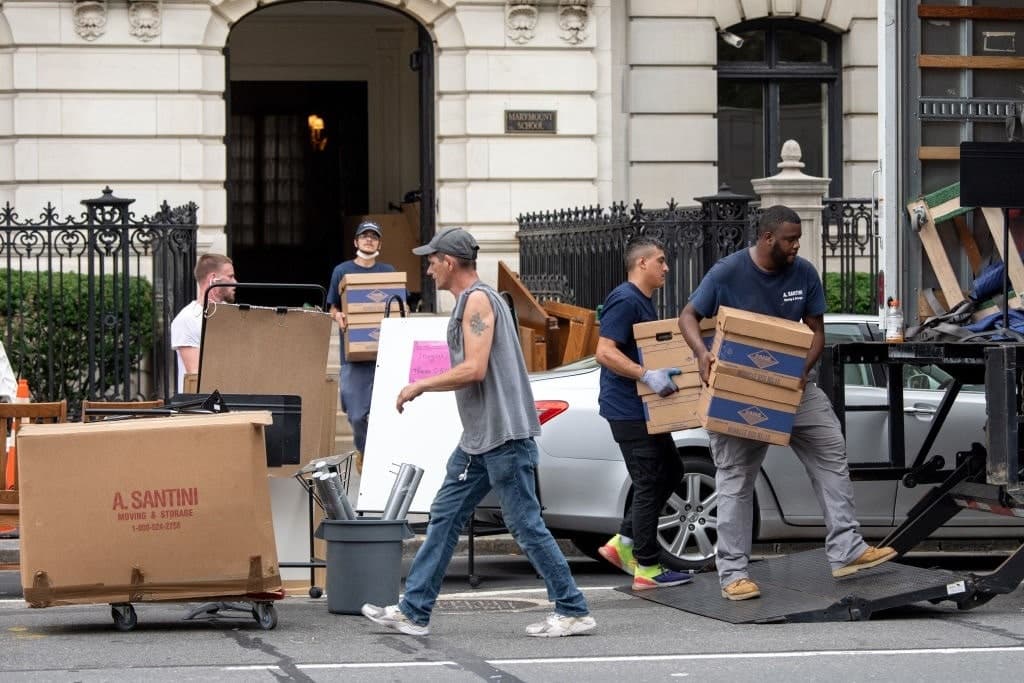 More Americans Want to Leave the Country