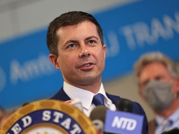 Watch Out, Kamala! Look Who’s Closing on Your Left Flank