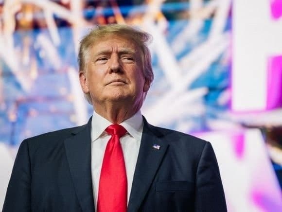 Does Trump Now Represent the Republican Establishment?