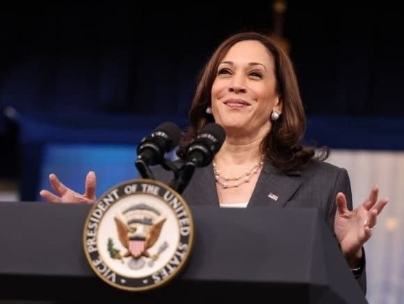 Democrats Fear Kamala Harris Dragging Them Down