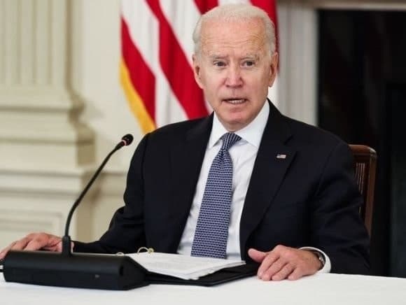 Joe Biden’s Impostor Syndrome Goes Viral