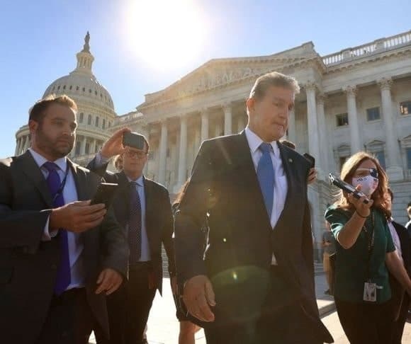 Democrats’ Tipping Point Arrives: Would They Rather Revolt or Rule?