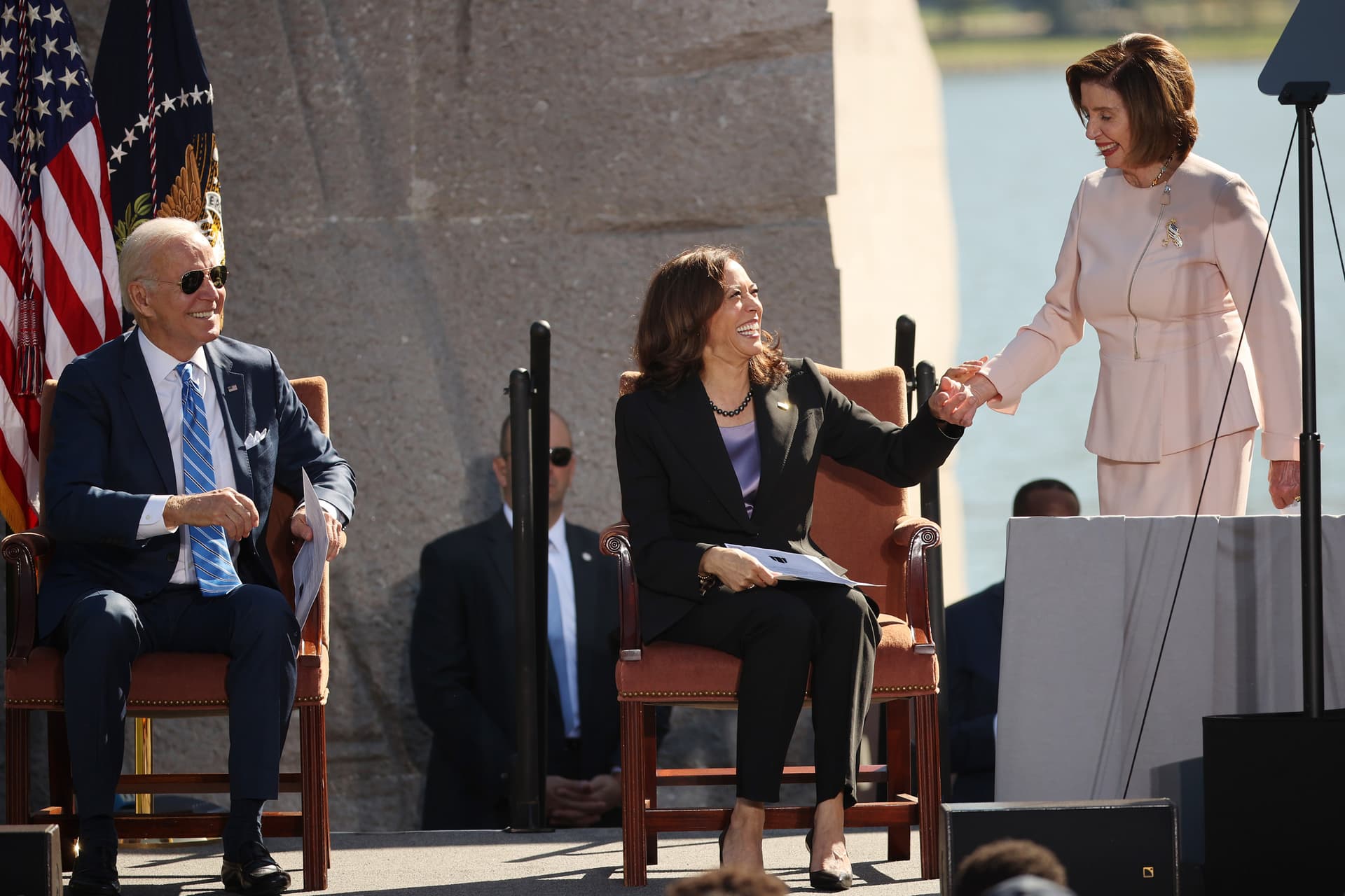 LN Radio 1.9.22 – US Politics – Dazed and Confused in 2022