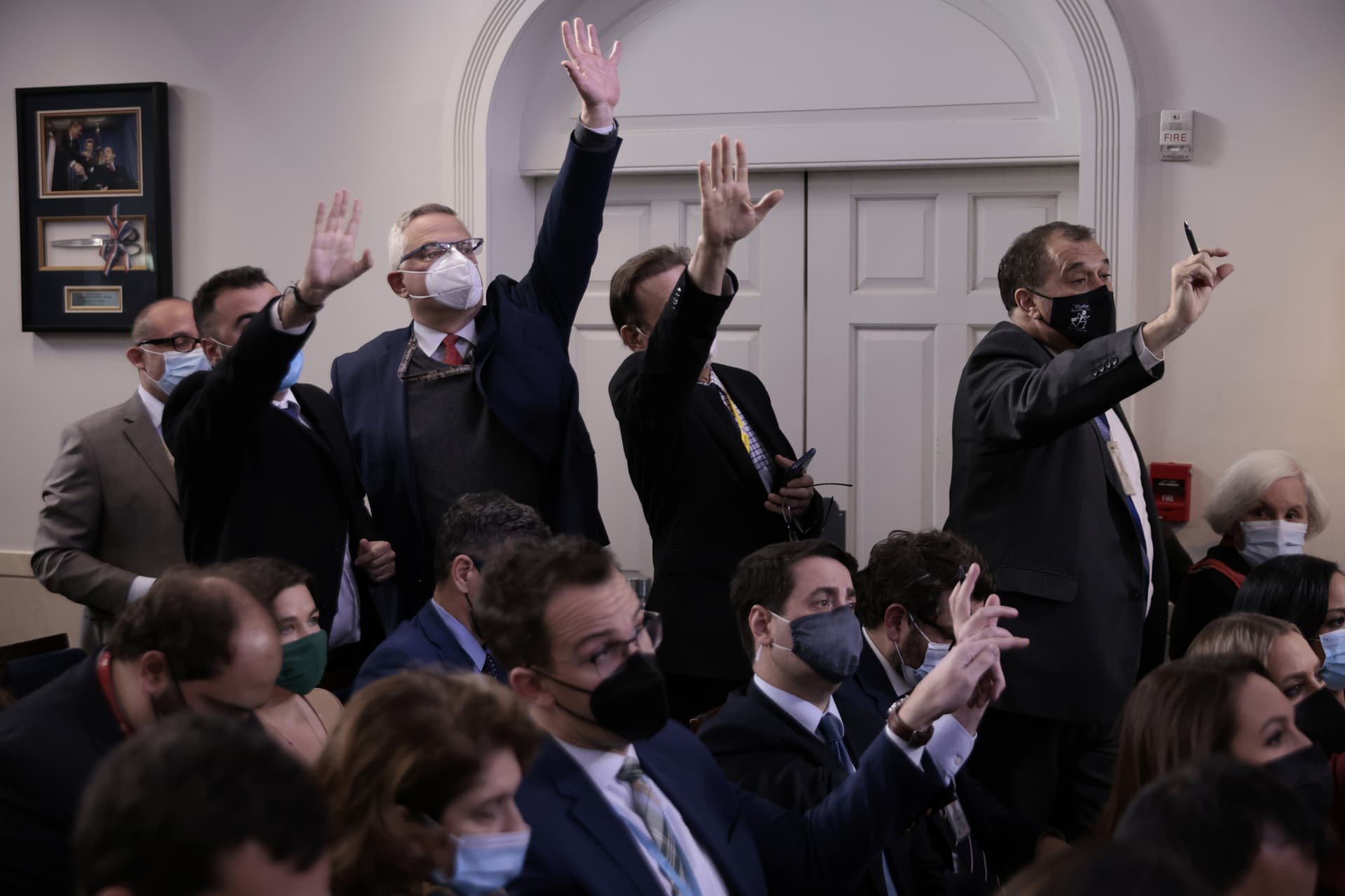 LN Radio 12.19.21 – The Cozy Coalition of Media and Government