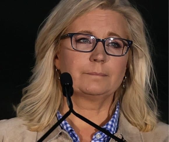 Cheney Has Her Spartacus Moment – Heartlanders Are in Stitches