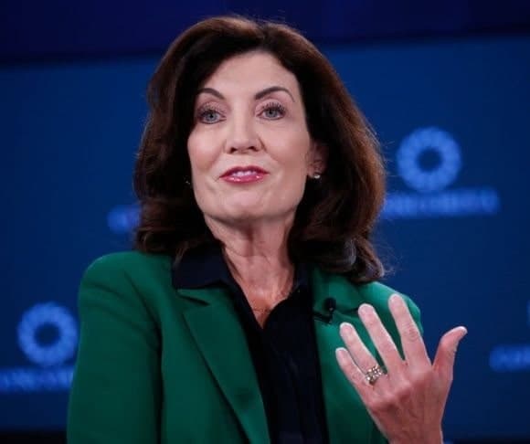 Red Tide Rising: Even NY Governor is on the Ropes