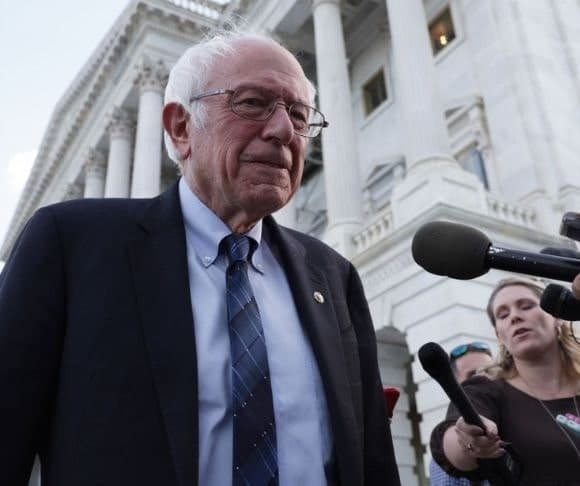 Gulags and Guns on the Sanders Campaign Trail