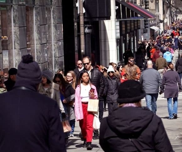 Consumer Confidence Up, Business Sentiment Down