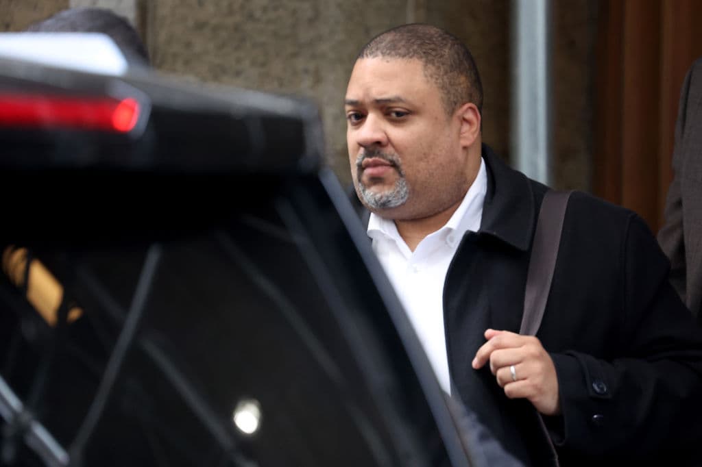Are Alvin Bragg’s Dreams of Indictment Derailing?