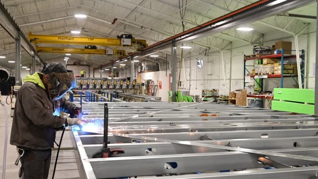 New US Manufacturing Data Flashing Red Lights of Recession
