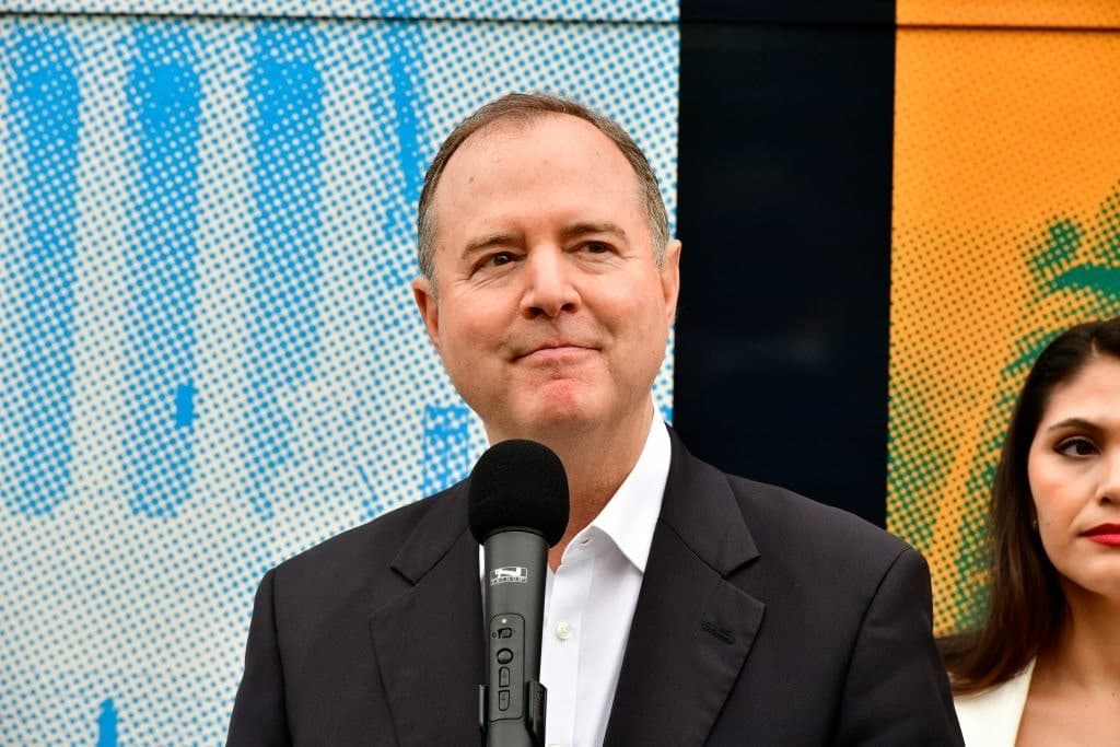 Palace Intrigue: Impeachment and Media Games