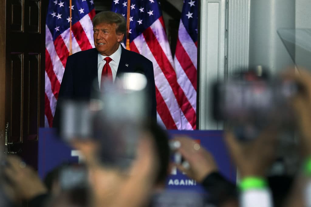 Trump on Trial and Biden on the Backfoot – LN Radio