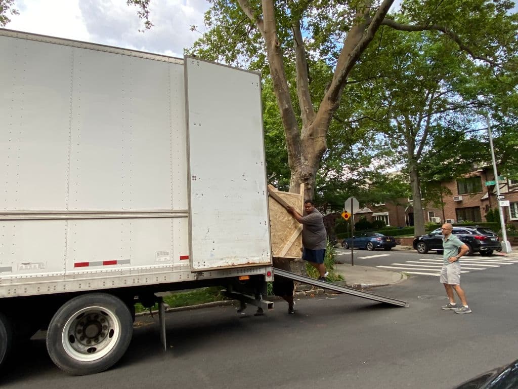 Escape From New York – The Coming Flight from Blue to Red America