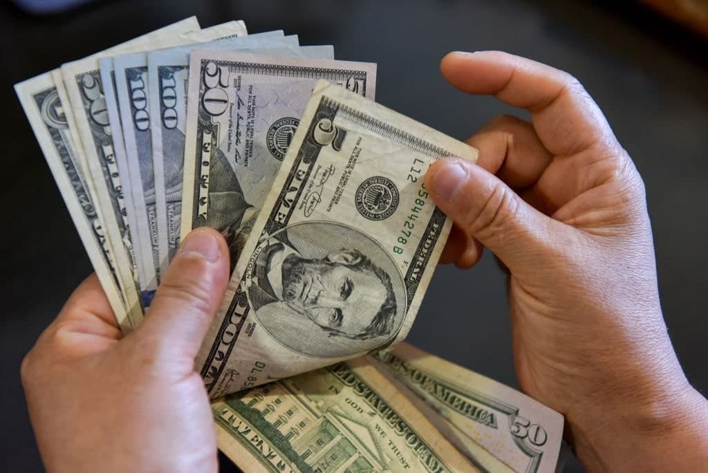 West Threatens US Dollar King Status by Seizing Russian Assets