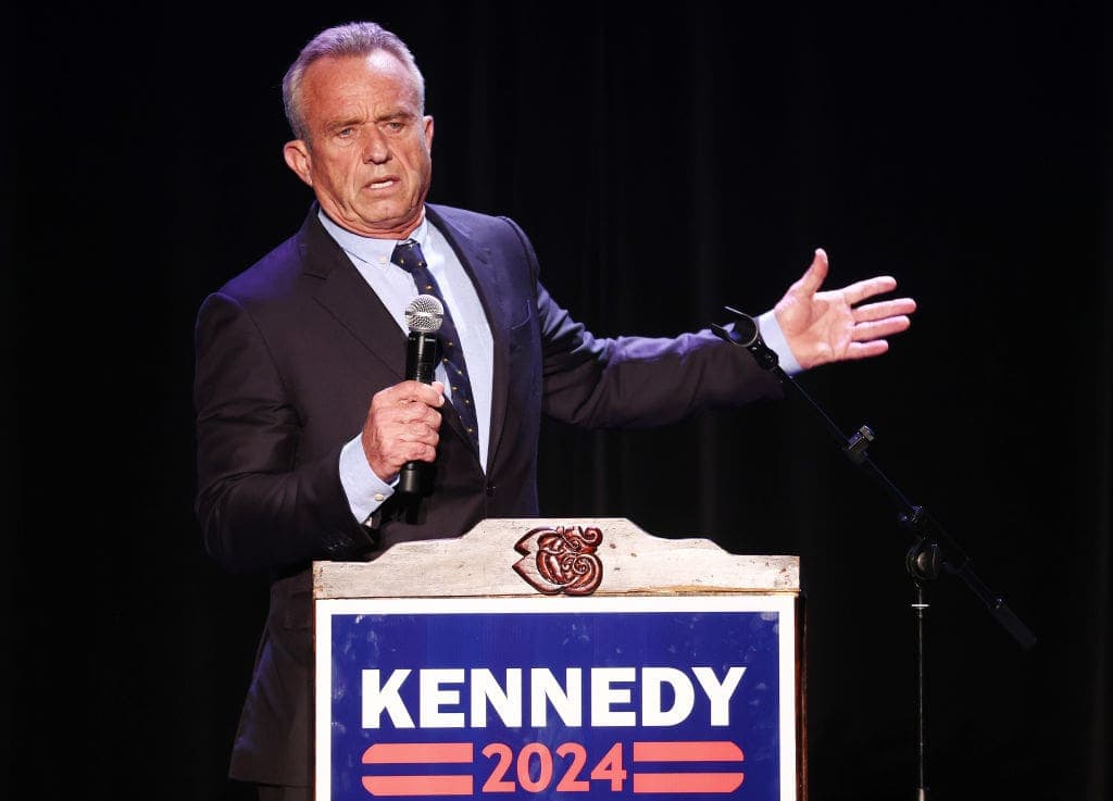 Flyover Folk Discuss a Kennedy Backlash and the Death of Feinstein