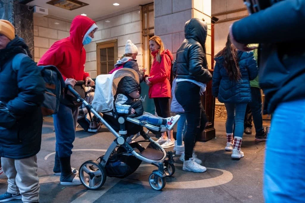 NYC Puts Curfew on Migrants