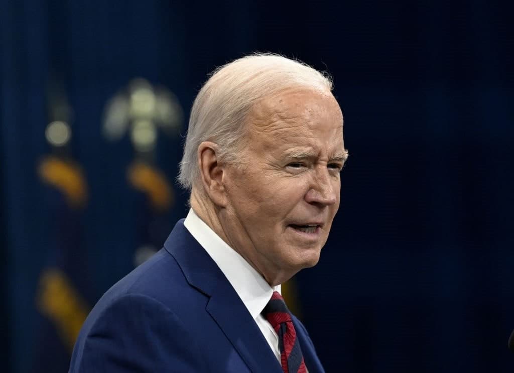 Former Presidents Obama and Clinton Bring the Crowds for Biden