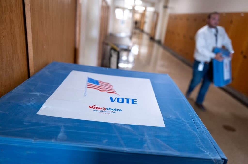 GOP Lawmakers Target Democrat Fundraiser ActBlue