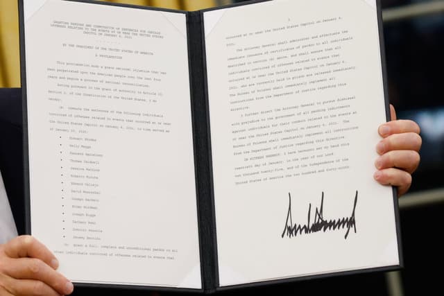 Democrats Plan to Un-Trump America After 2028 – Can They Pull It Off?