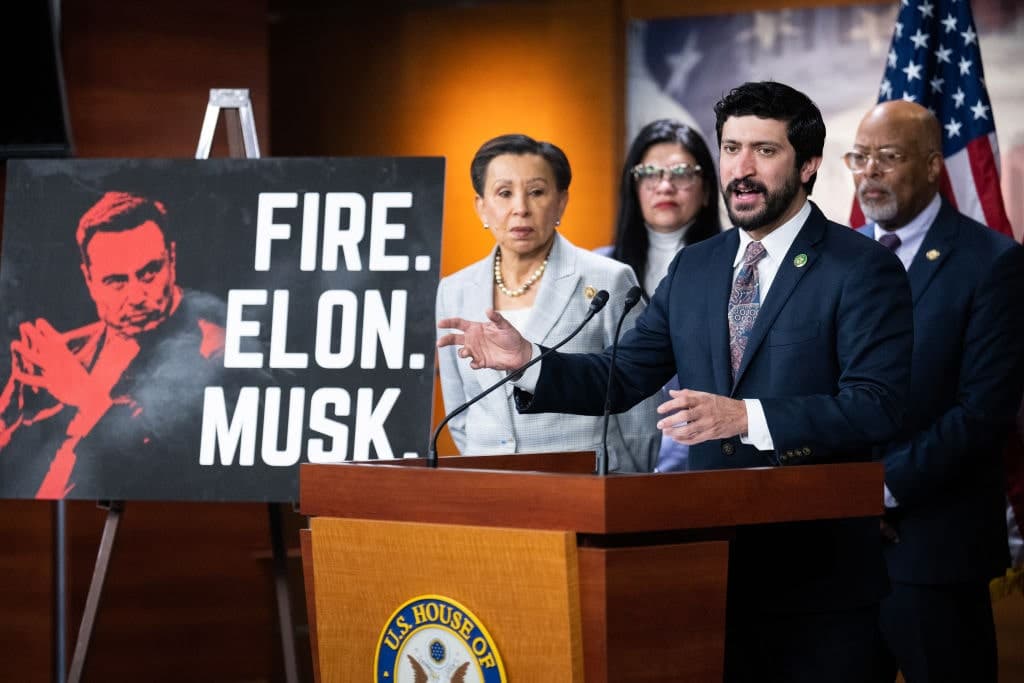 Full Show: GOP End Game, Democrat Demise, and Globalism on the Rocks