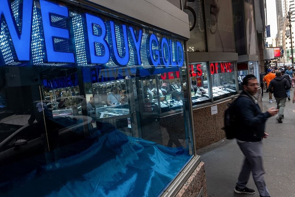 Gold Prices Are Glittering Like Never Before