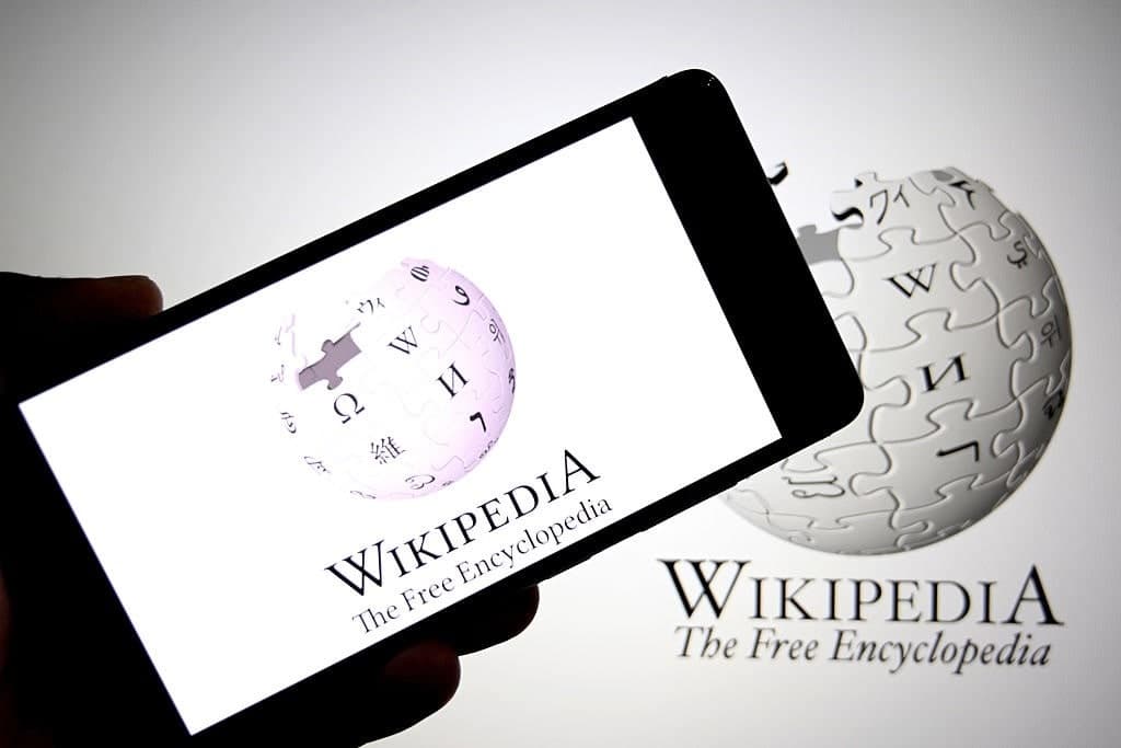 Wikipedia ‘Neutrality’ Under Fire, Cofounder Calls for Reform