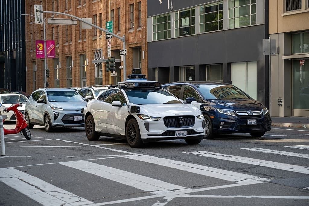 GM to Offer ‘Eyes-Off’ Vehicles in Near Future