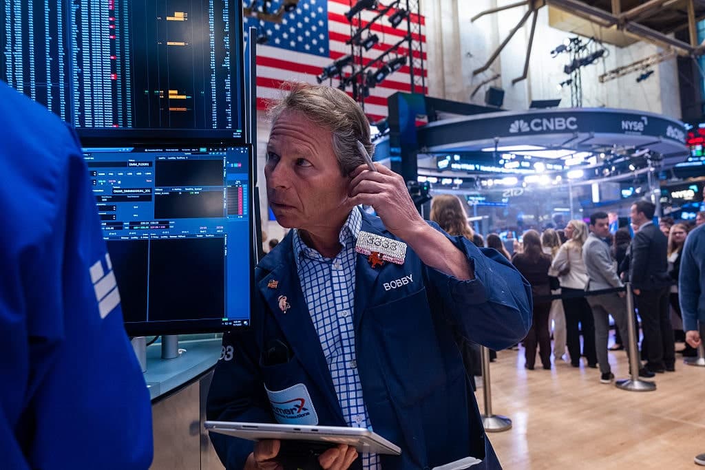 What Are the K-shaped Warning Signs in the Economy?