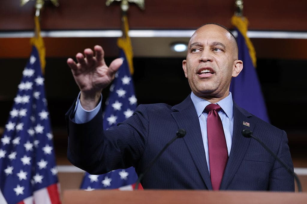 Democrats Grapple With Huge Midterm Elections Deficit