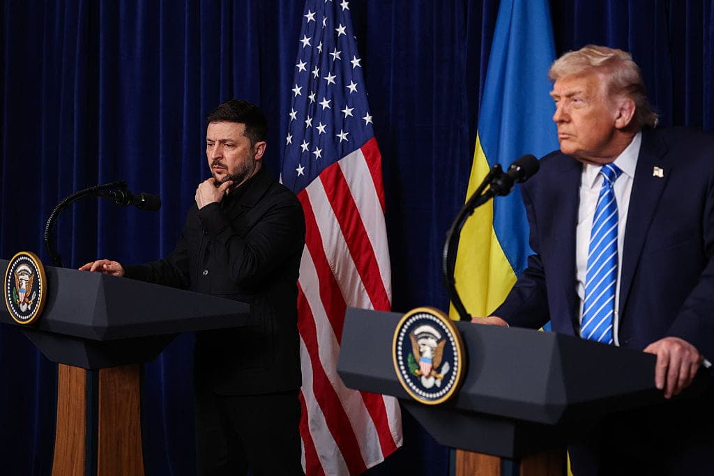 Donald Trump Loses a Press Secretary and Takes a Shot at Zelensky