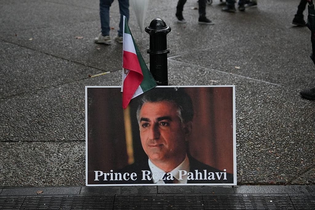 Iran Ready to Explode: Can Reza Pahlavi Save the Country?