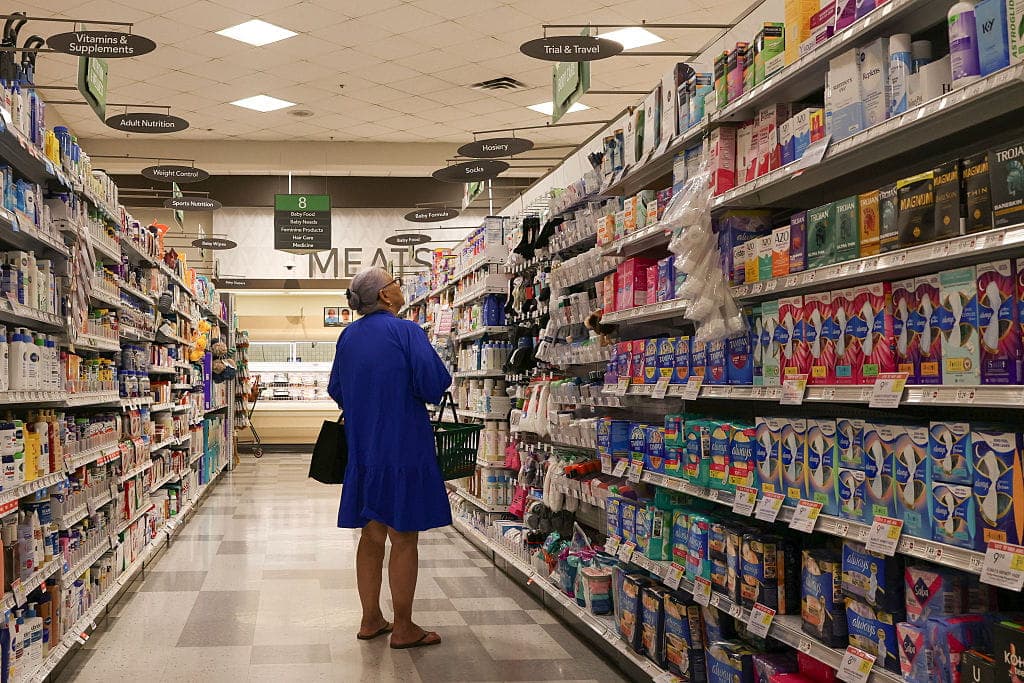 Hot Inflation Spells Bad News for Republicans Ahead of Midterms